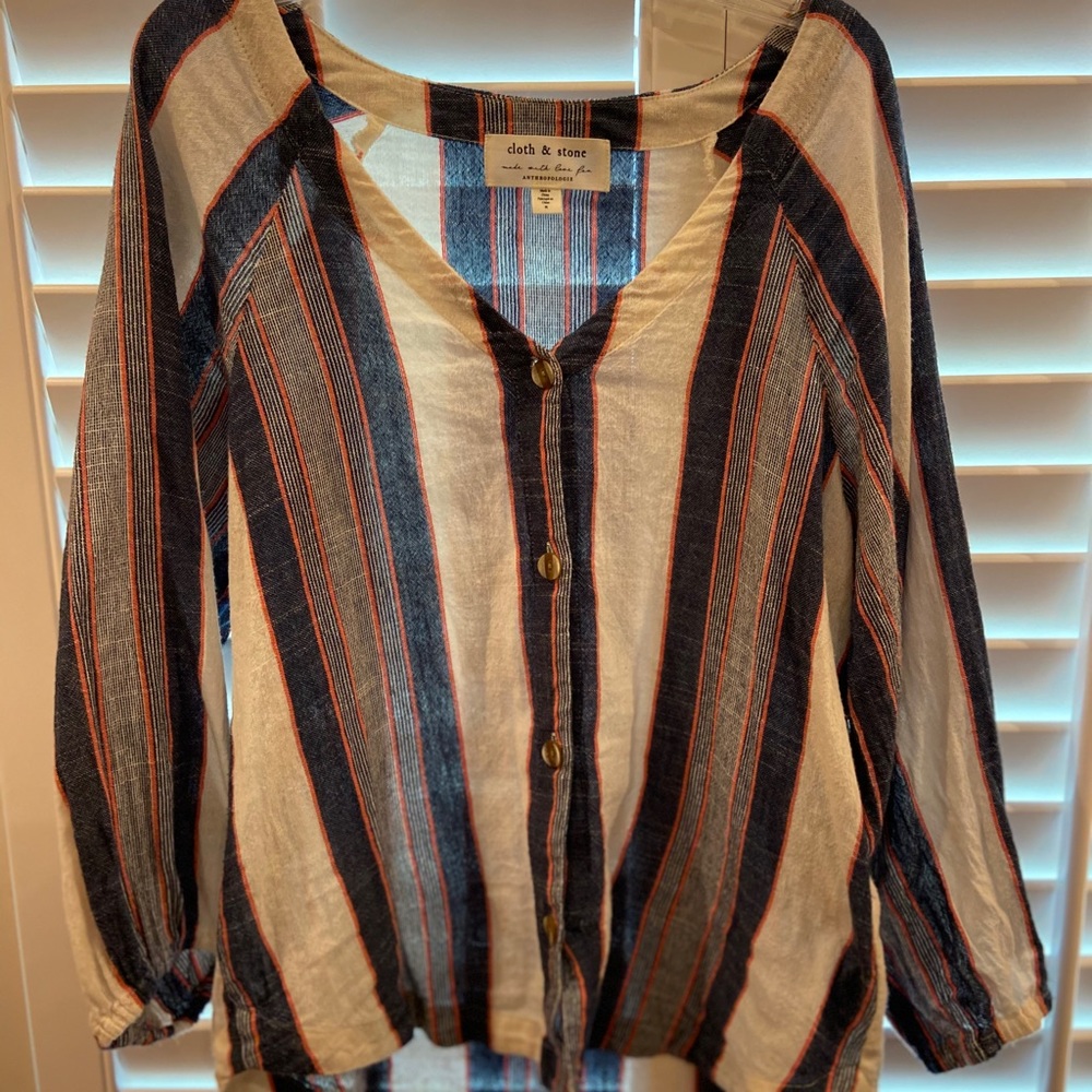 Cloth and Stone button down top